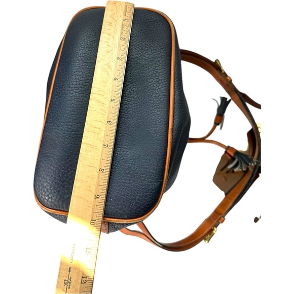 Dooney and Bourke Drawstring Vintage Drawstring Bucket Bag Leather Navy Blue - Picture 2 of 16